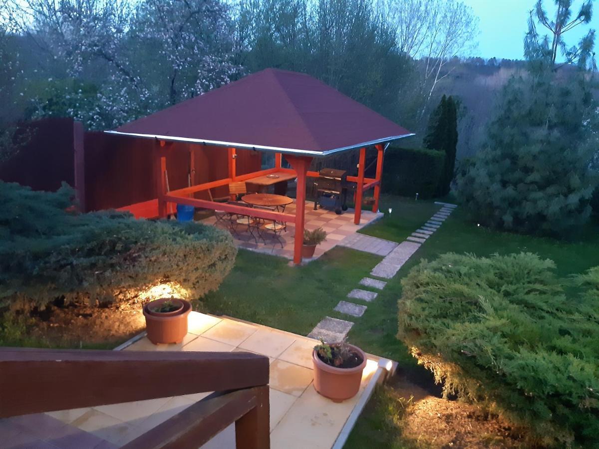 Villa Iris Egerszalók Exteriör bild